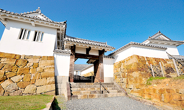 熊本県富岡ビジターセンター・富岡城